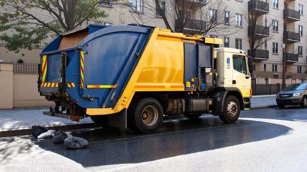 Top conseils pour une évacuation efficace des déchets en benne
